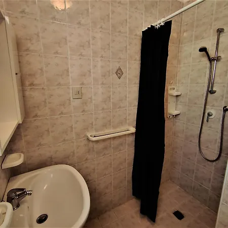 Beatrice 2 Apartment
